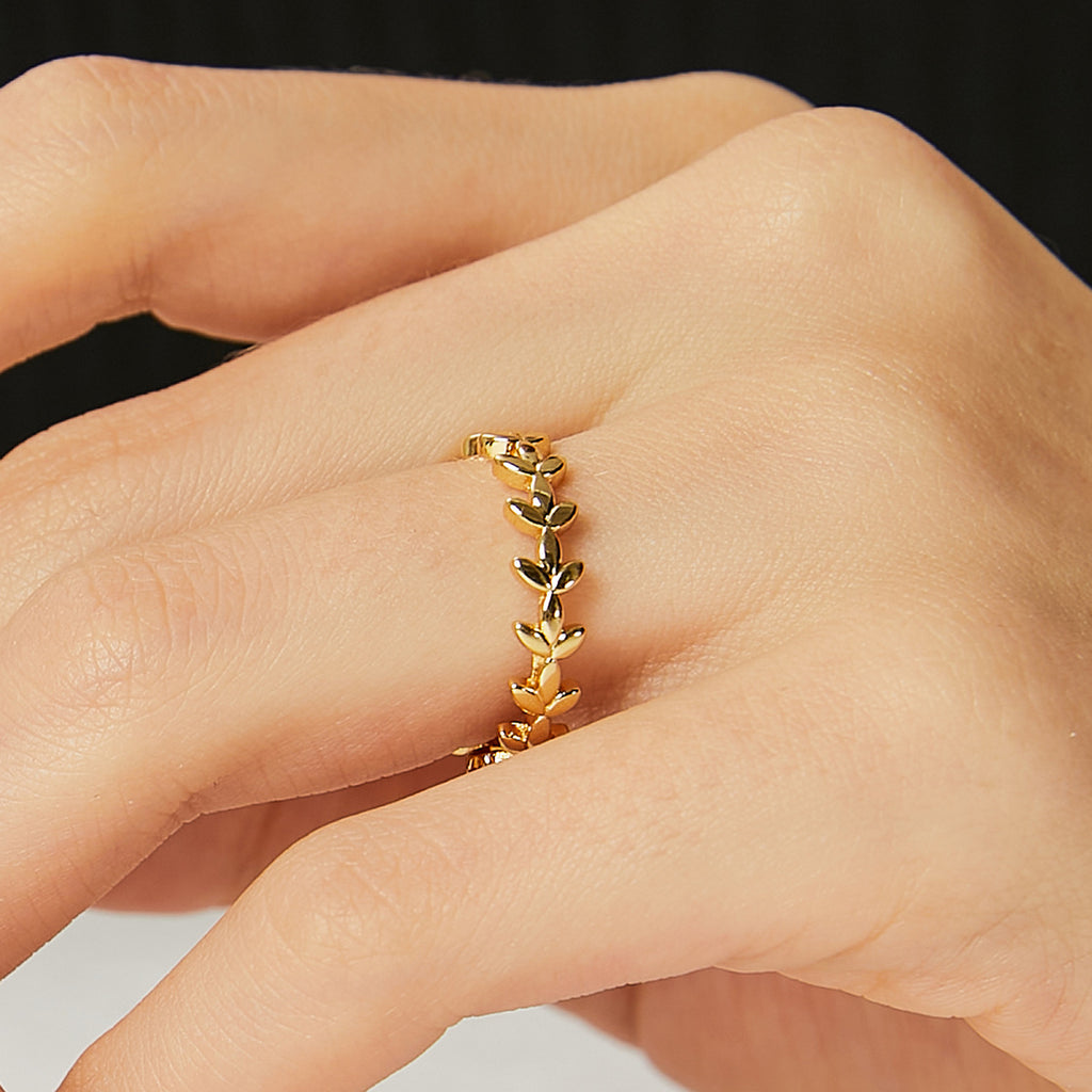 R0257 Vintage Plain Leaf Ring for Women, Stackable gold Smooth Olive Leaf Jewelry
