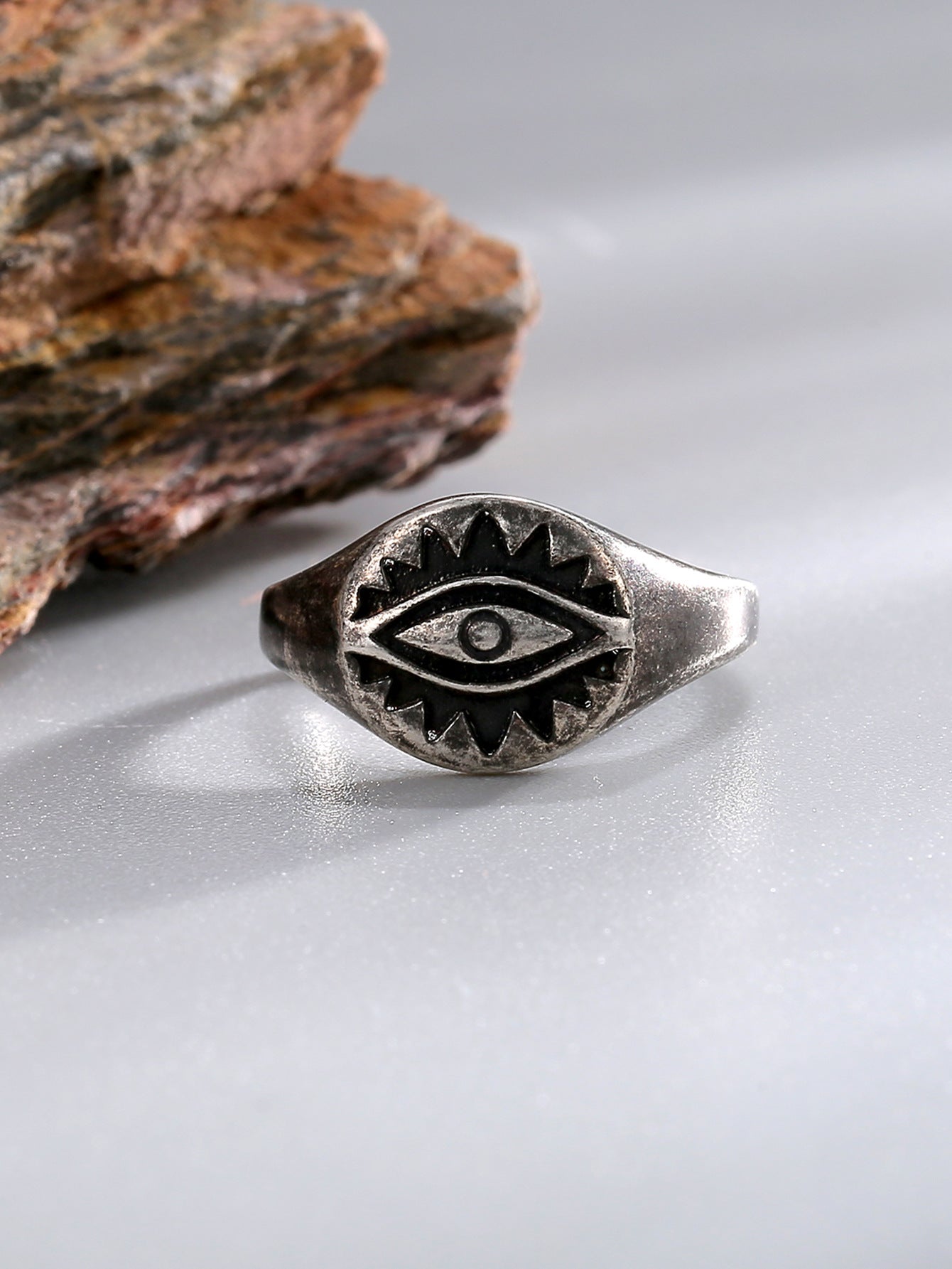 Antique Silver-Plated Brass Evil Eye Ring for private-label fashion jewelry buyers