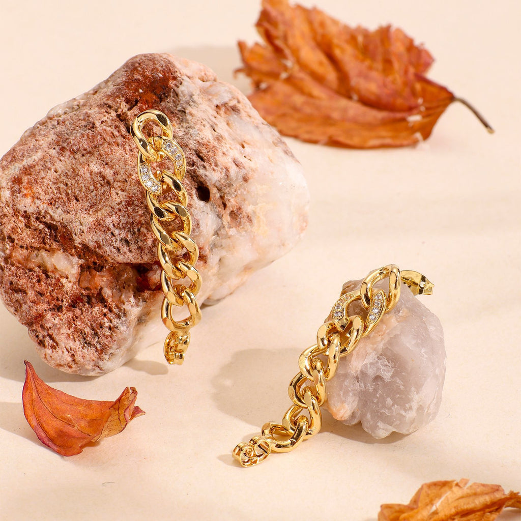 E0122 Minimalist Metal Chain Inlaid Diamond Earrings Fashion Front and Back Design Stud Earrings