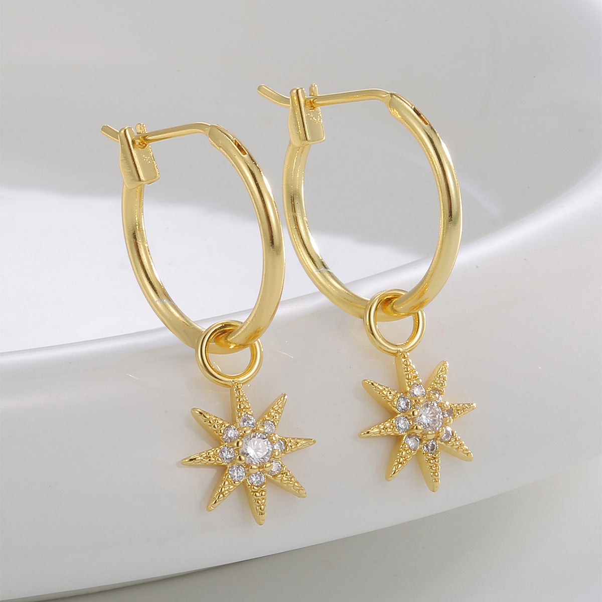E0797 Creative Design Gold-Plated Earrings for Women Sunflower Micro-Inlaid Zirconia Drop Earrings