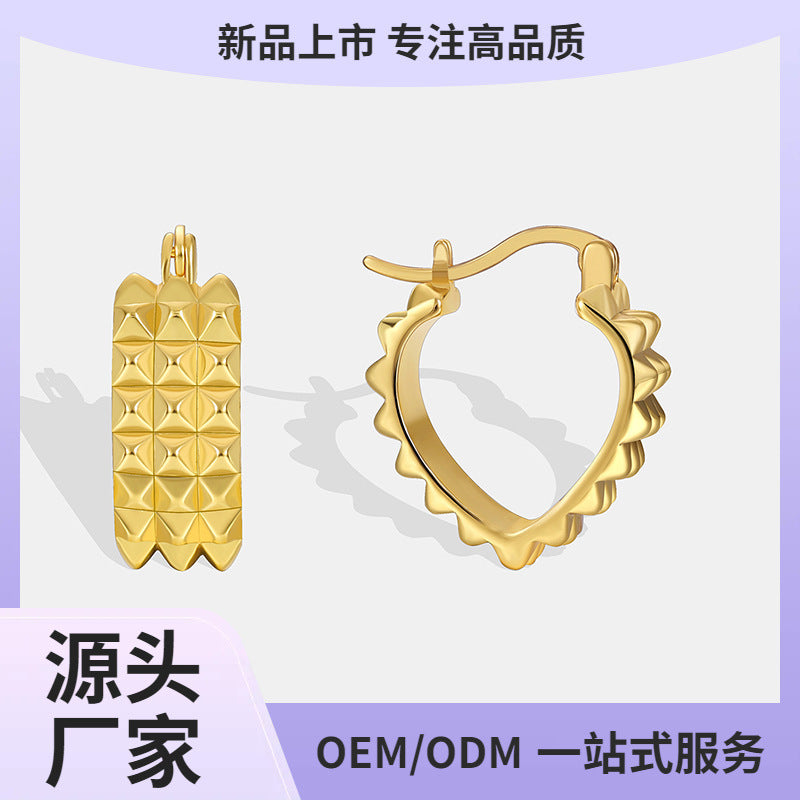E0518 Fashion Gear Pattern Design Earrings for Women Brass Gold-Plated Simple Ear Jewelry