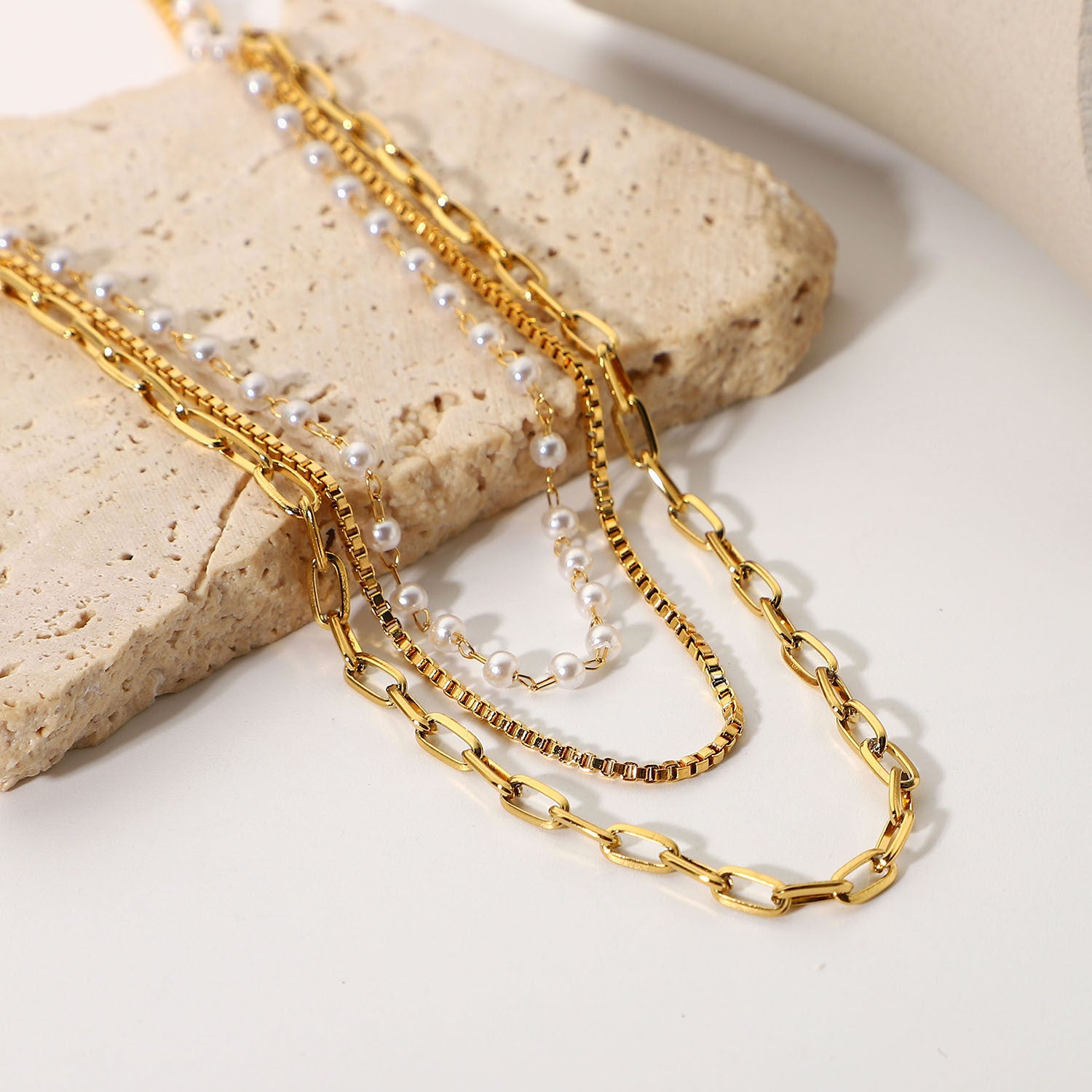 2H  Same Style Necklace Individually Packaged18K Gold Stainless Steel Small Pearl Lock Chain Three-Layer Women's Chain