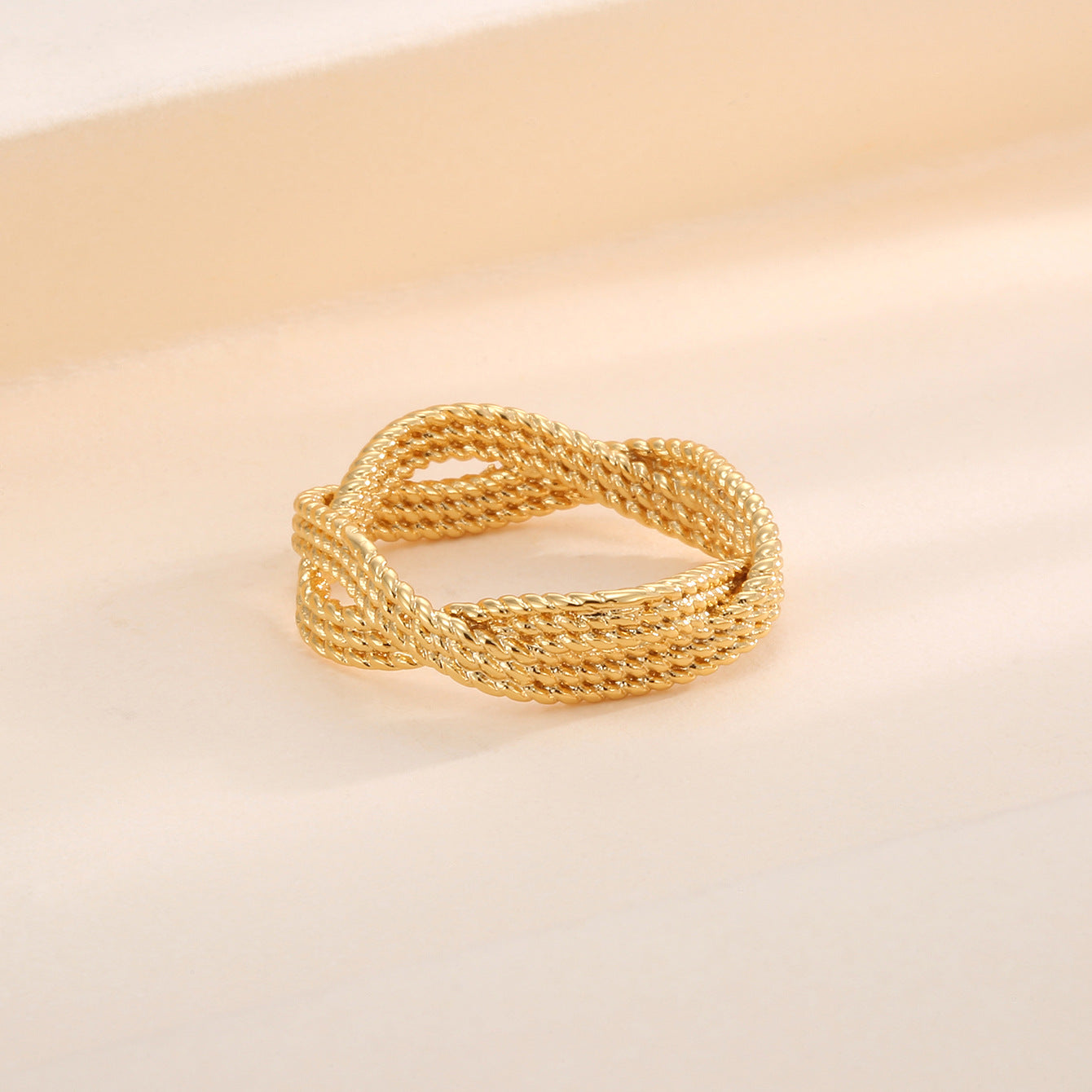 R0182 Copper Gold-Plated Exaggerated Design Hemp Rope Pattern Ring for Women Unique Style