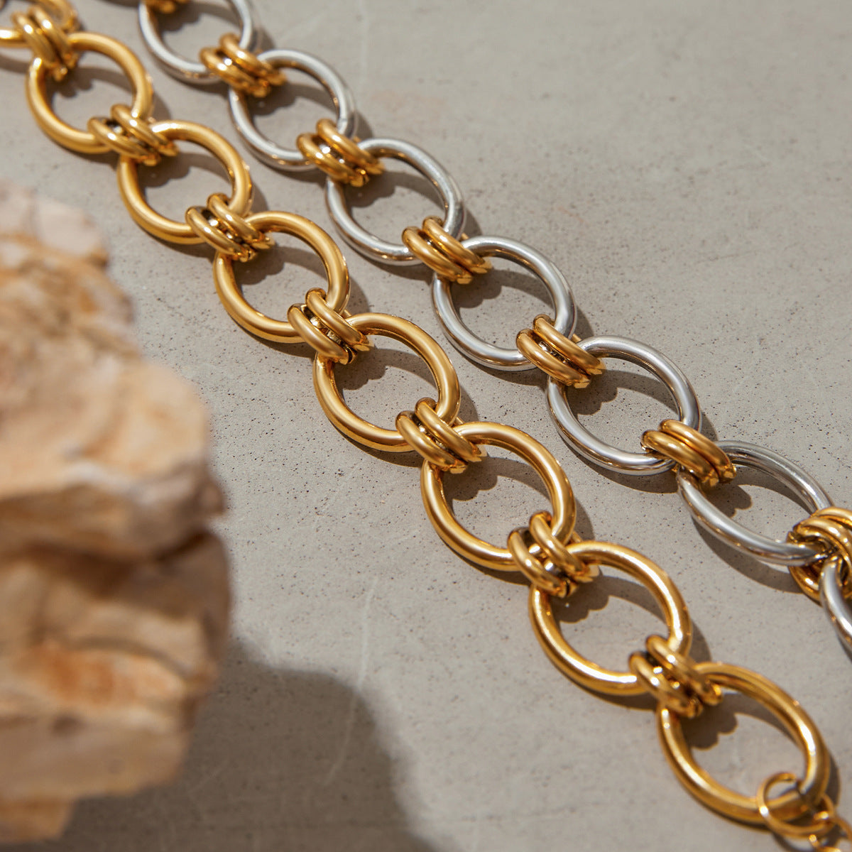 2H Stainless Steel Bracelet Jewelry Women Design Non-Fading Accessories