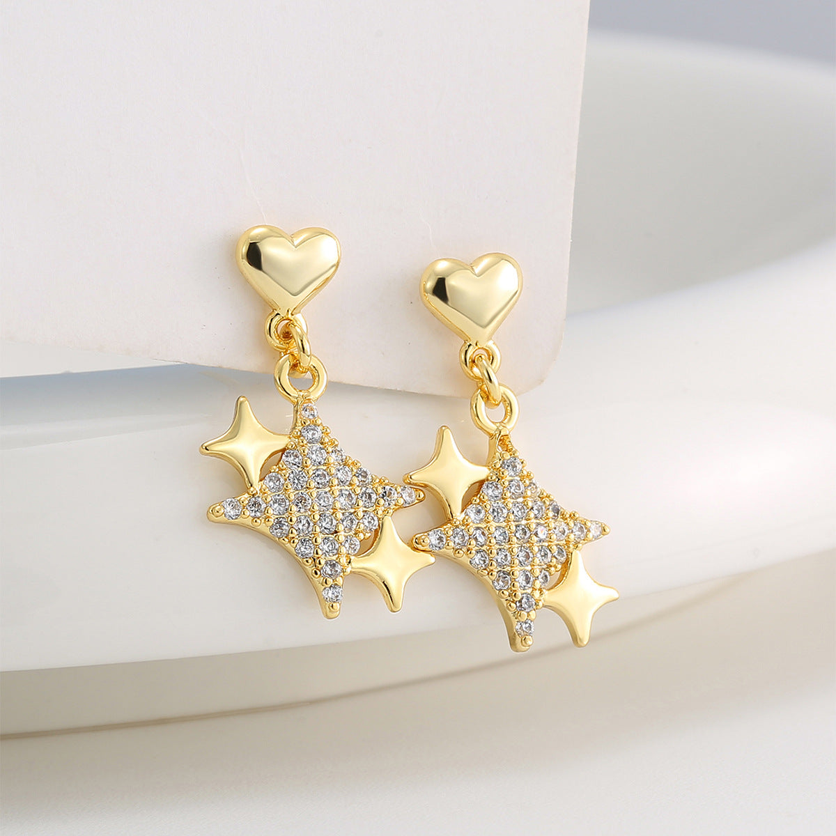 E0746 Korean Style Fashion Heart Earrings for Women Shiny Star Zirconia Earrings