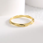 R0481 Fashion Retro Design Ring for Women Brass Gold-Plated Heart-Shaped Zircon Ring