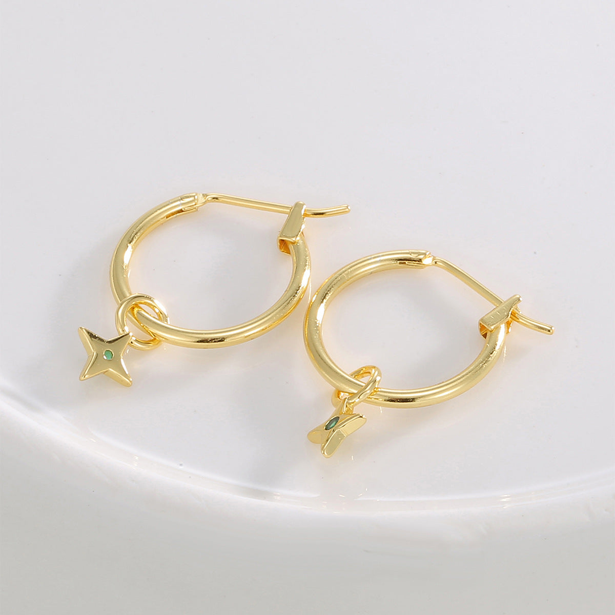 E0804 Fashion Trendy Designer Earrings for Women Copper Plated18K Gold Little Star Inlaid Green Zircon Earrings