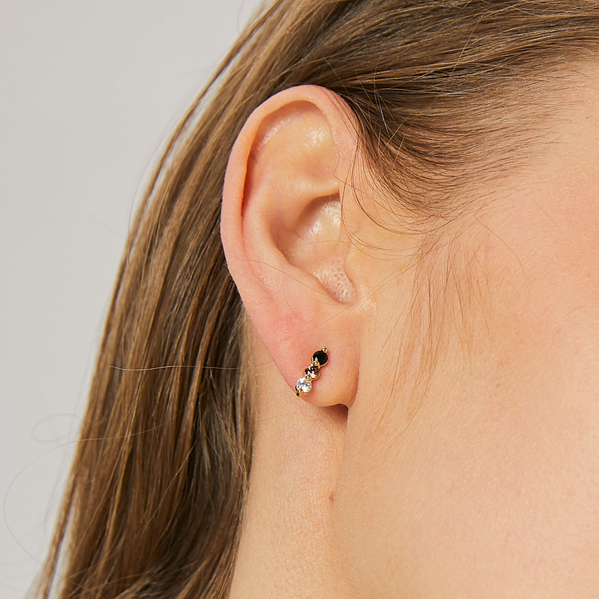 E0404 Colorful Zircon Small Earrings for Women Simple Three-Color Diamond Earrings Trendy Minimalist Style Jewelry