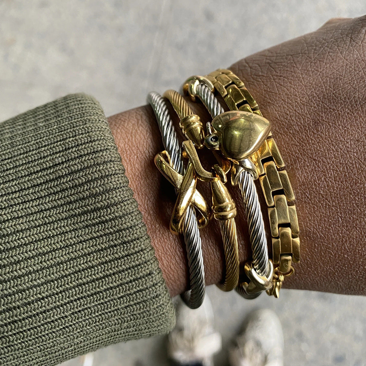 18k Gold Stainless Steel Heart Bracelet Jewelry Non-Fading Bangle Accessories