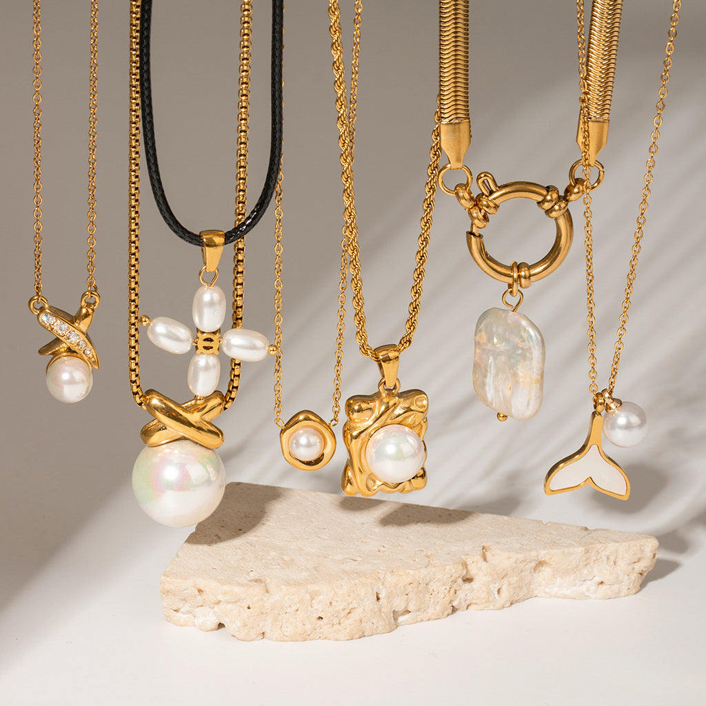 Stainless Steel Pearl Necklace Jewelry Collarbone Chain Pendant for Women