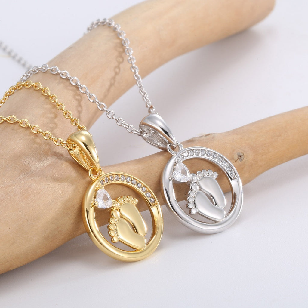 CYN0114 Round Footprint Copper Necklace Pendant for Women Collarbone Chain