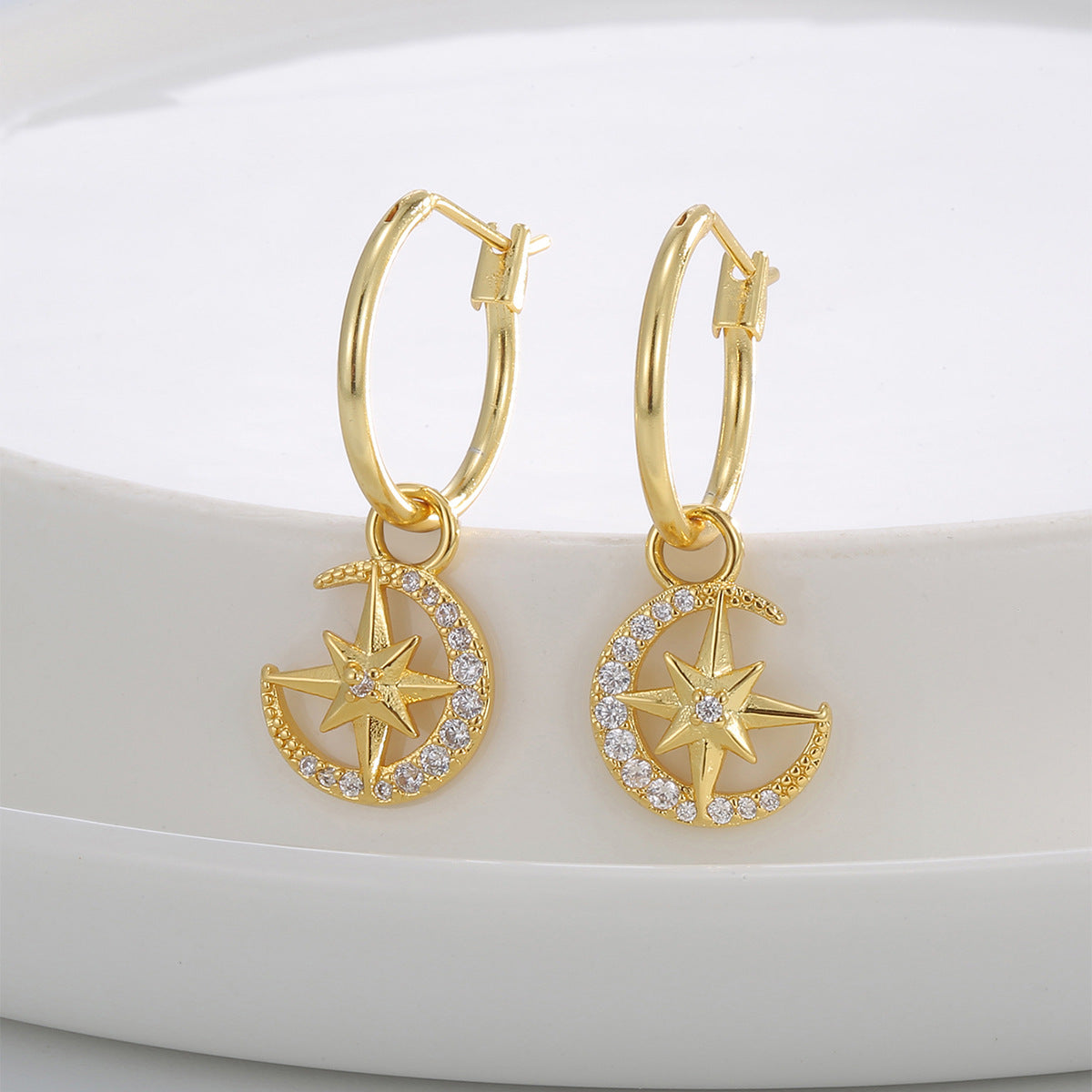 E0830 Fashionable Elegant Earrings for Women Plated Star Moon Inlaid Zircon Earrings