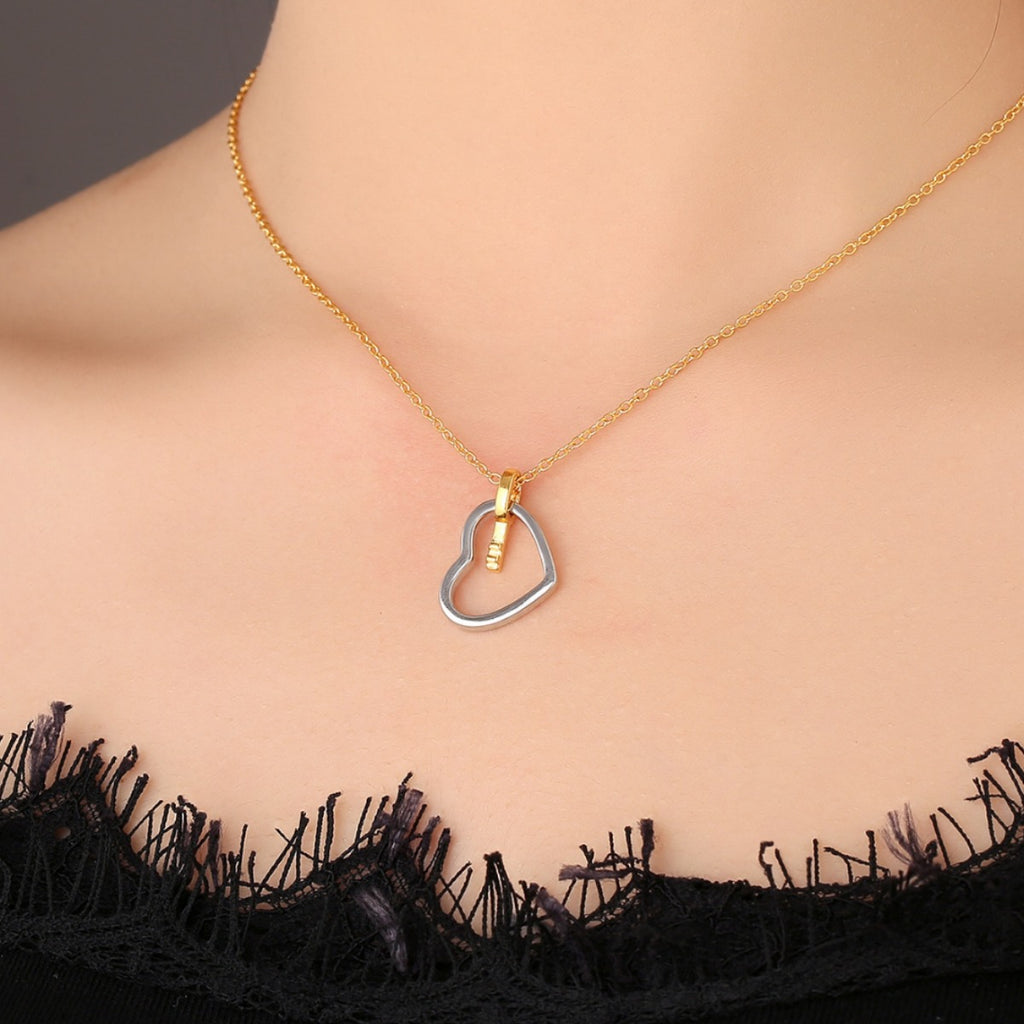 CYN0247 Heart Necklace Heart Key Pendant Necklace