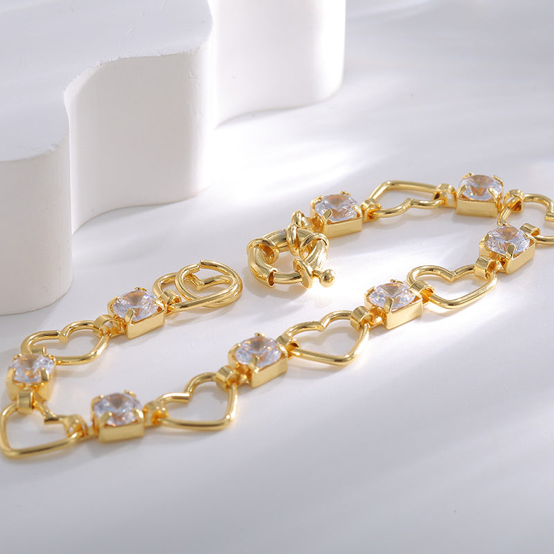 B0188 Fashion Hollow Heart Bracelet for Women Copper Gold Plated Zircon Heart