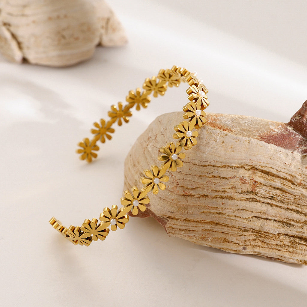 18K Gold Stainless Steel Small Daisy Pearl Open Bracelet Fashion Simple Zircon Bracelet