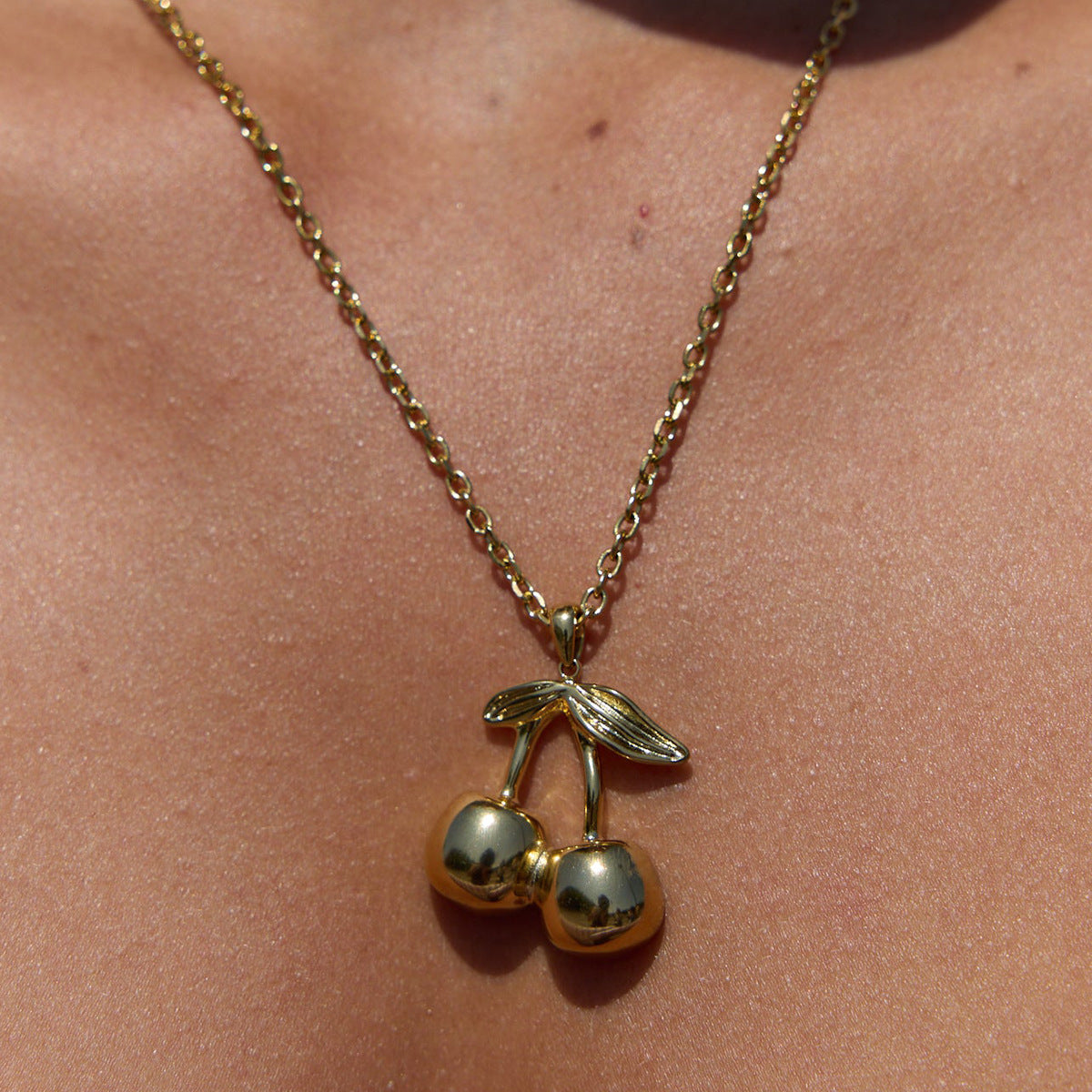 2H Cherry Necklace Accessories Women's Collarbone Chain18k Stainless Steel Jewelry