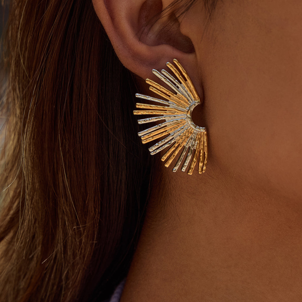 2H Stainless Steel Sunflower Earrings Design Sense Earrings Non-Fading Zircon Earrings Jewelry