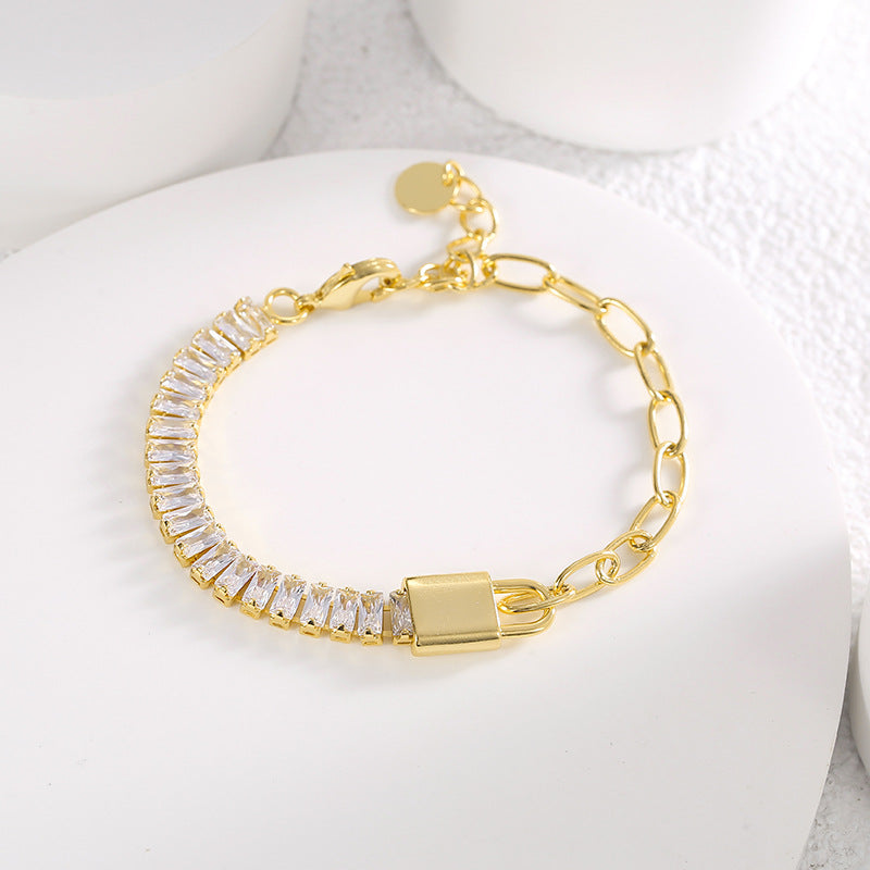 B0132 Fashion Design Asymmetric Lock Bracelet for Women with White Zirconia