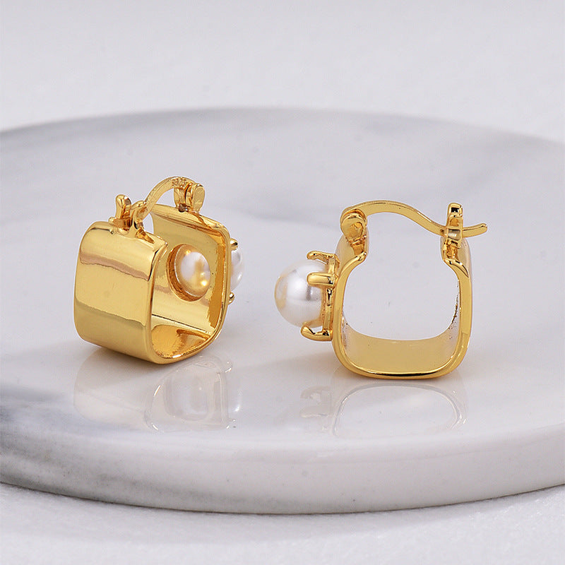 E0619 Geometric Three-Dimensional Square Hoop Inlaid Pearl Earrings for Women Vintage Minimalist Creative Ear Clips