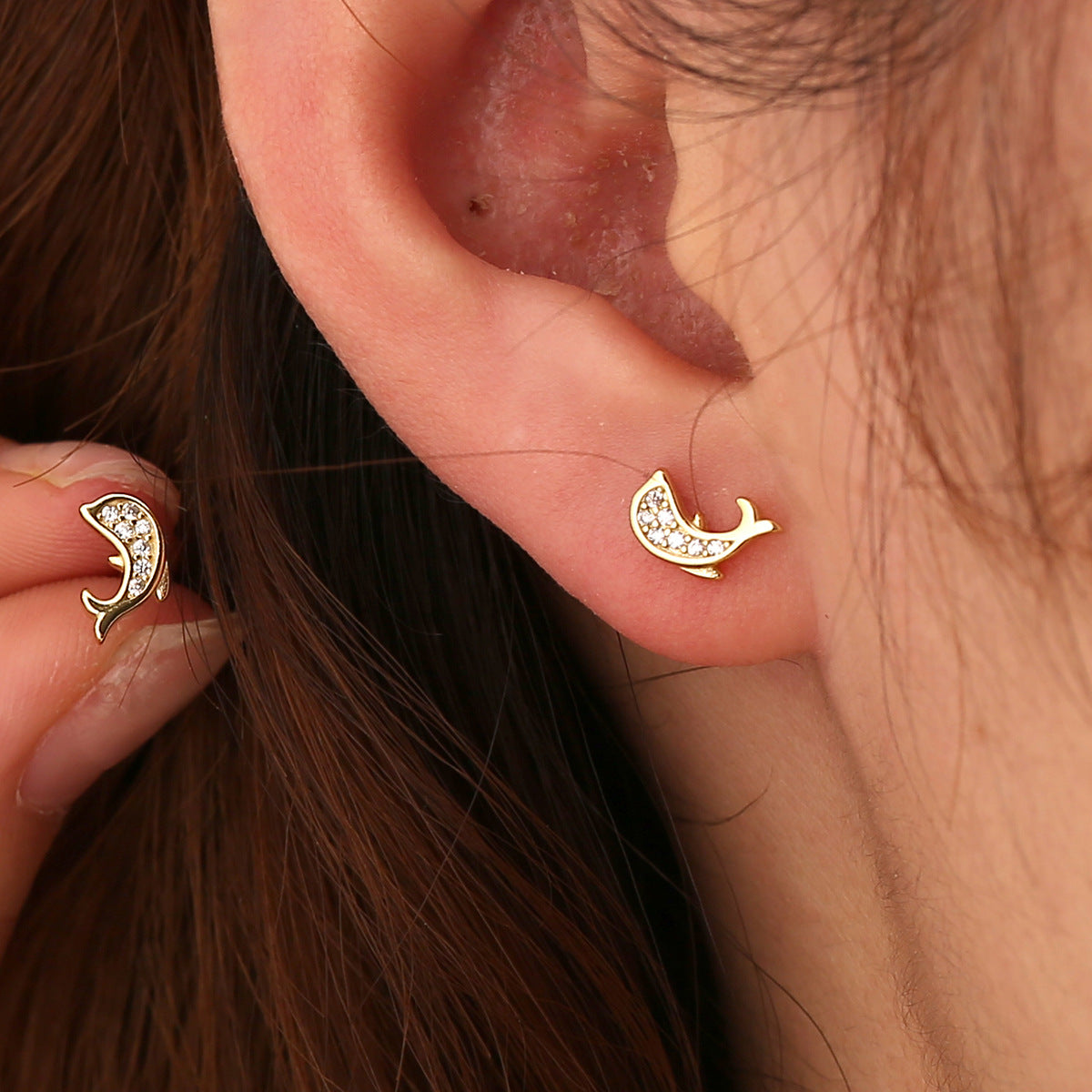 SE0276 S925Sterling Silver Dolphin Earrings for Women Asymmetric Design Ear Care Trendy Jewelry