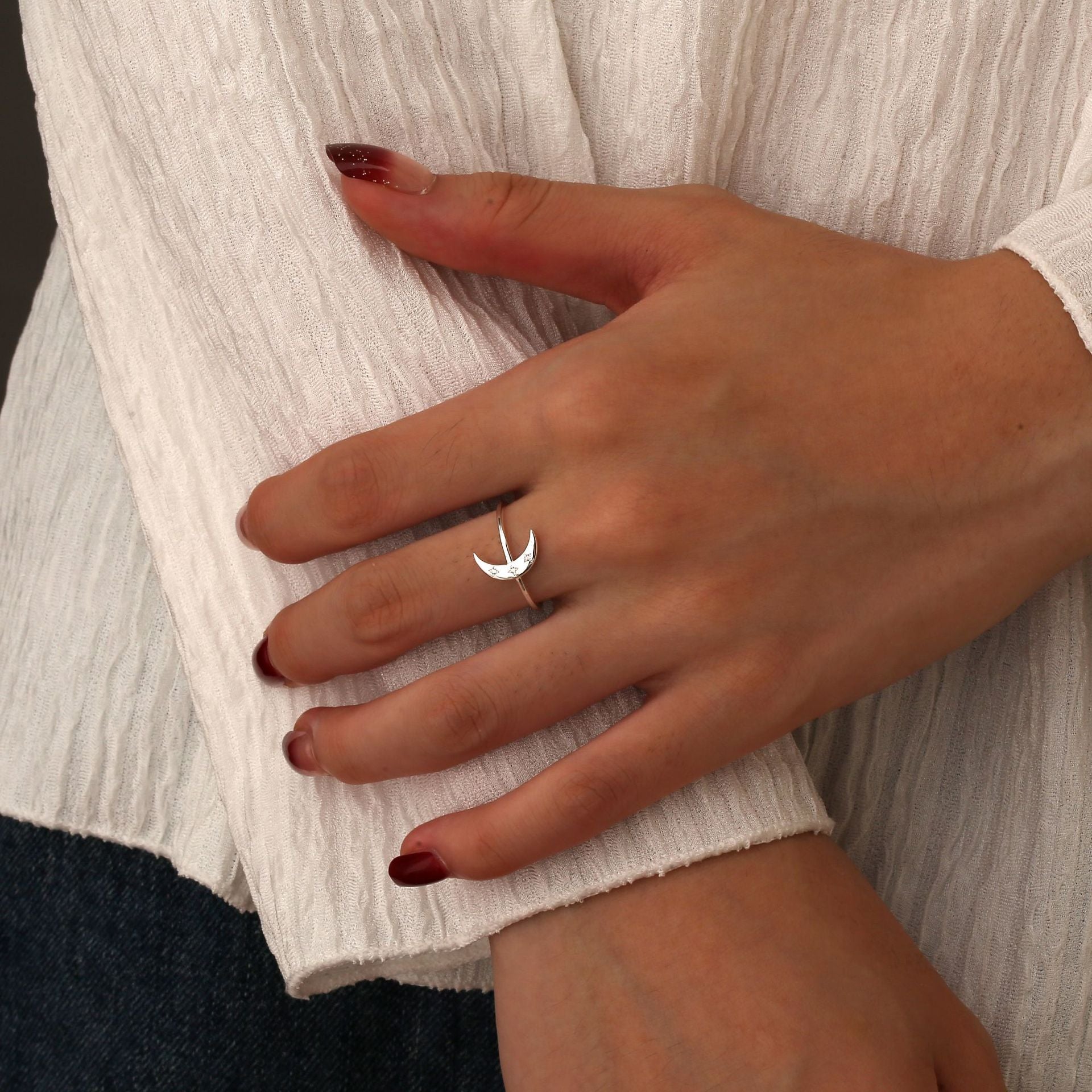 SR0047 S925Silver Moon Ring for Women, Fashionable and Unique Design