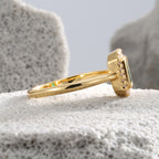 R0148 Exquisite Luxury Inlaid Green Zircon Ring for Women Brass Gold Plated Minimalist
