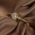 R0368 Simple Design Zircon Ring for Women, Brass Gold-Plated Micro-Inlaid White Zircon Ring