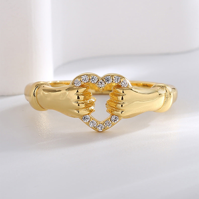 R0303 Fashionable Design Heart-shaped Ring for Women Micro-inlaid White Zircon Hollow Ring