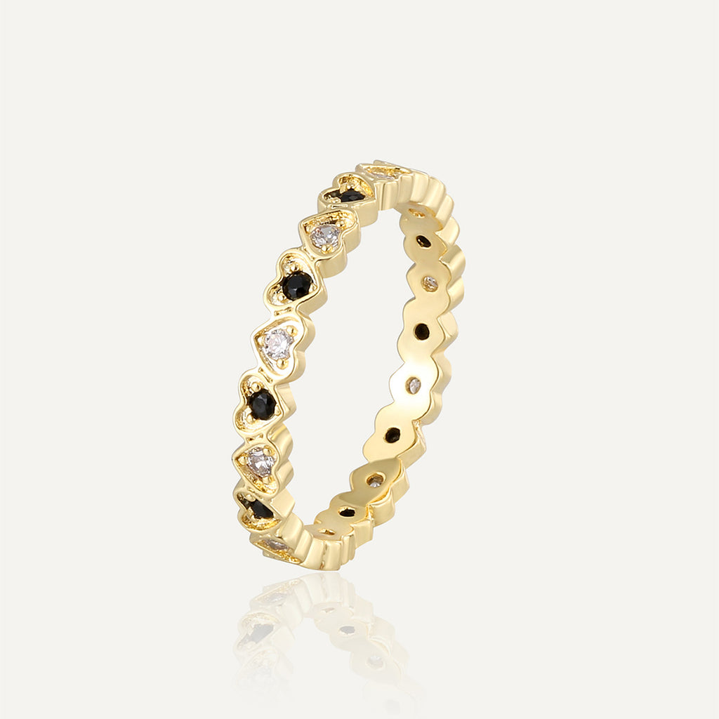 R0672 Fashionable Personality Ring for Women with Heart Inlay and Black and White Zircon