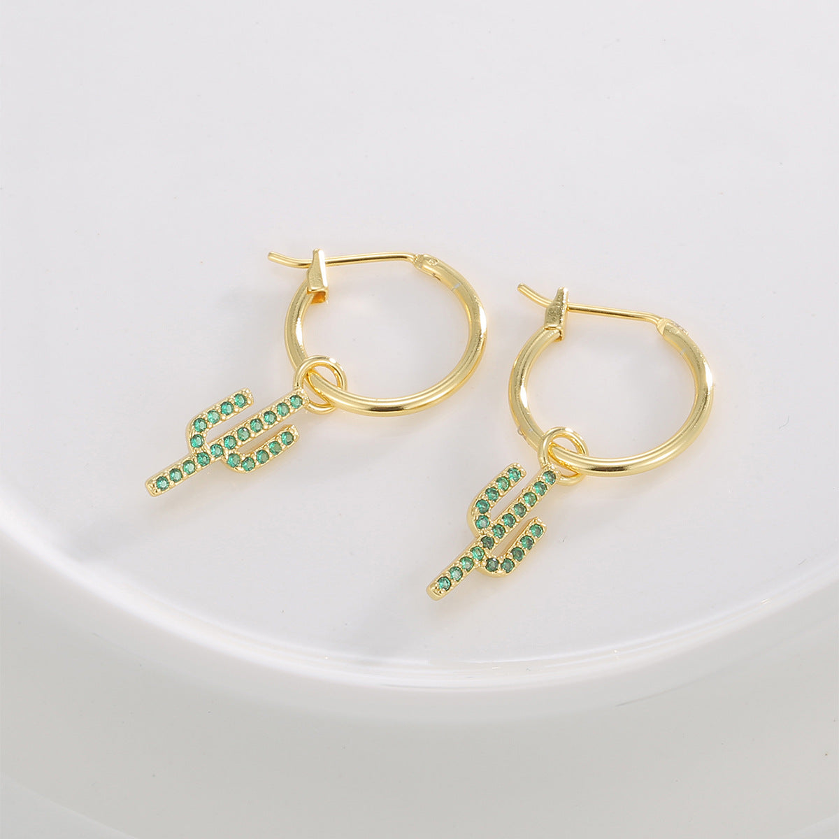 E0806 Creative Design Earrings for Women Cactus Green Zirconia Drop Earrings