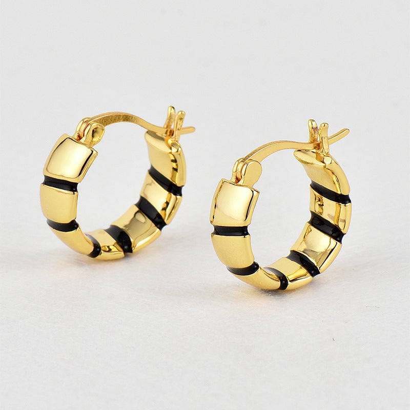 E0686 Minimalist Cool Style Threaded Black Epoxy Earrings for Women Fashion Hoop Earrings