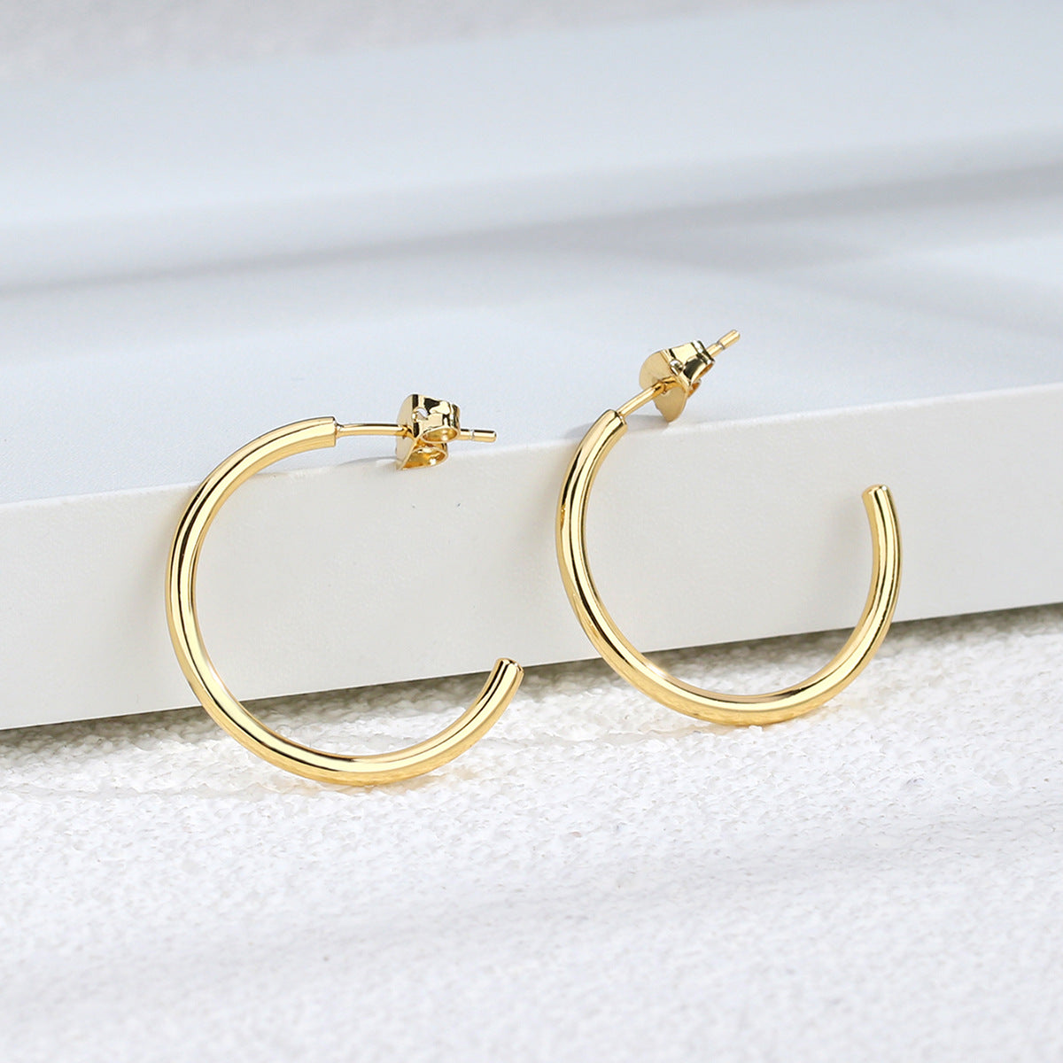 E0266 Various Sizes Round Shape C Hoop Earrings Semi-Open Large Hoop Trendy Women's Jewelry