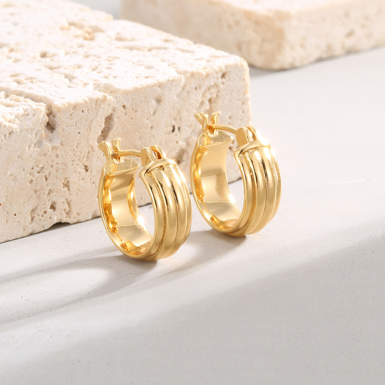 E0251 Three-layer Glossy Gold-plated Earrings for Women, Simple and Lazy Style Design Earrings