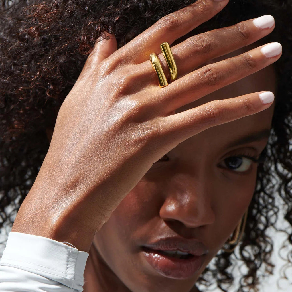 2025Spring New18k Gold Stainless Steel+Drill/Inlaid Diamond Simple Line Intersecting Open Ring