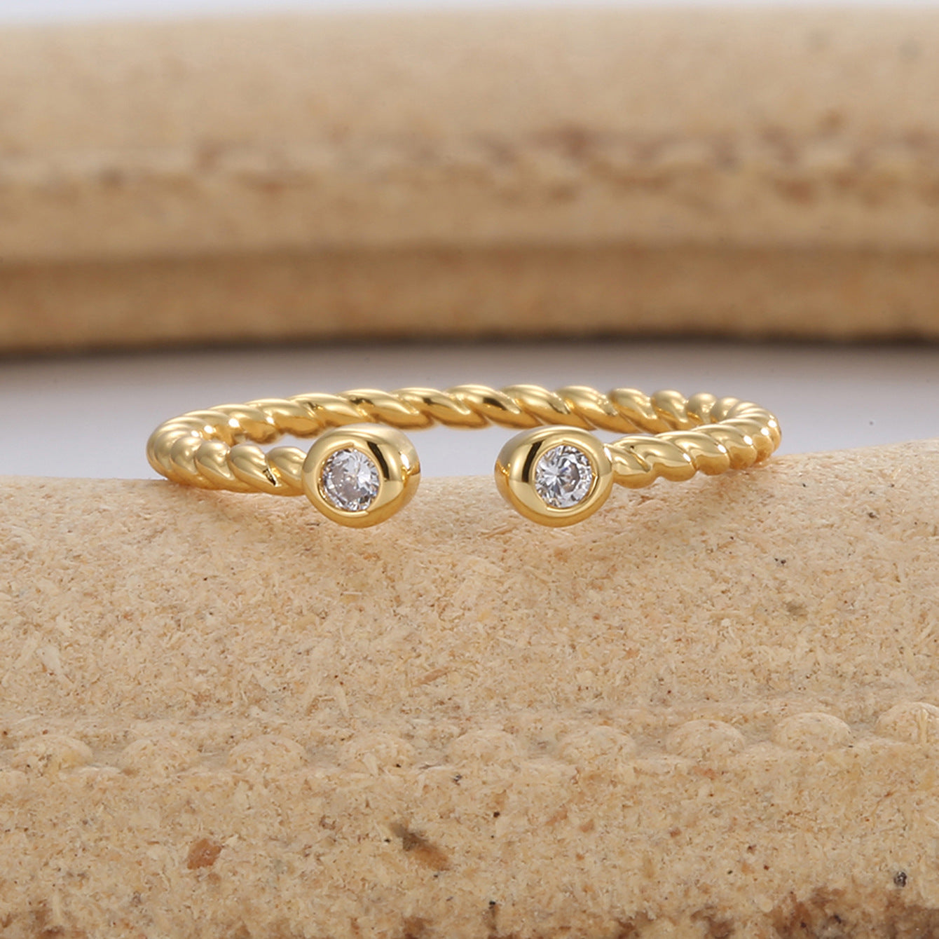 R0271 French Minimalist Zircon Inlaid Adjustable Open Ring for Women Brass Gold-Plated Hemp Rope Design Ring