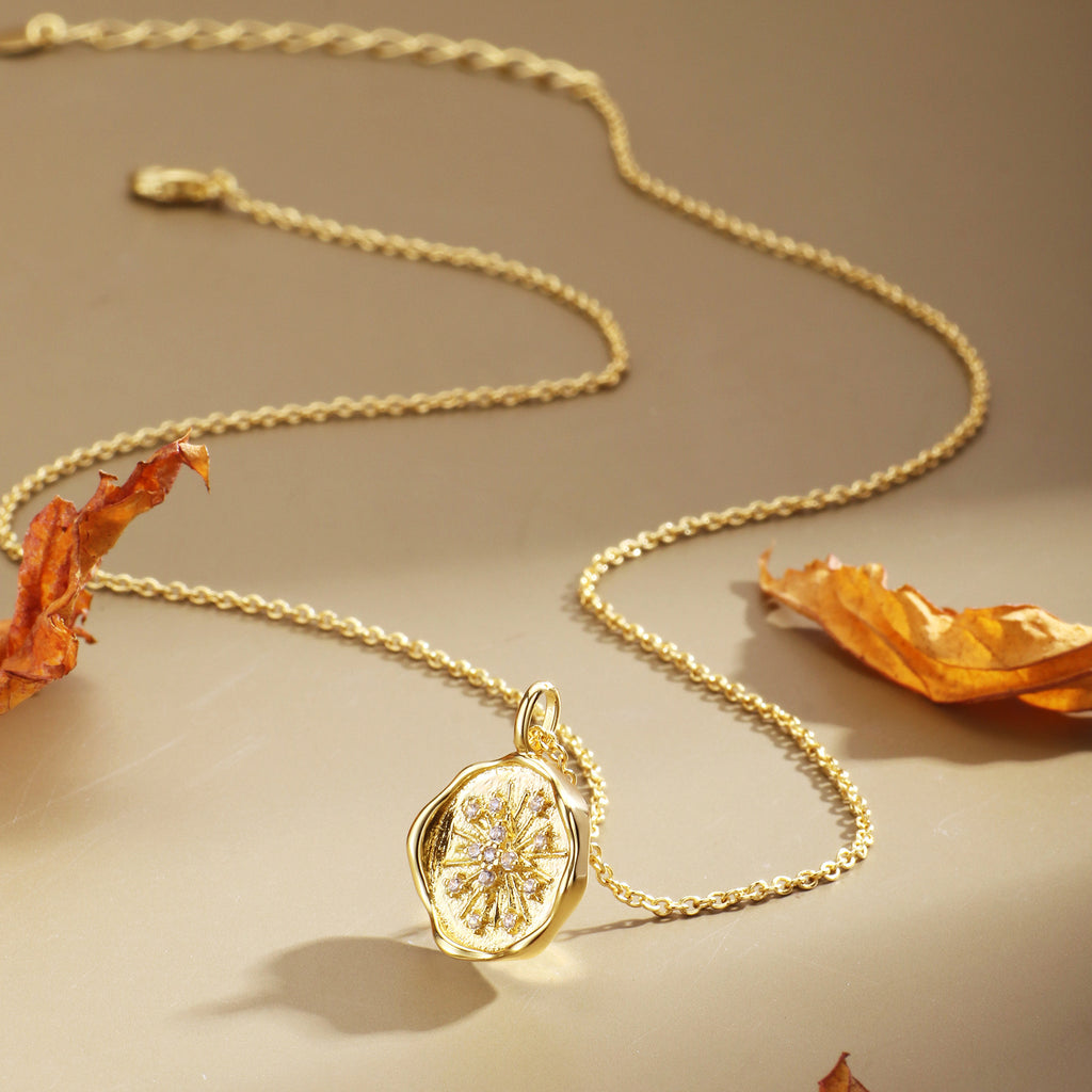 Star Postmark Round Pendant Necklace Simple Design Retro Collarbone Chain for Women