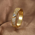 R0354 Fashion Ring for Women Brass Gold-Plated Simple Heart-Shaped Zircon Ring