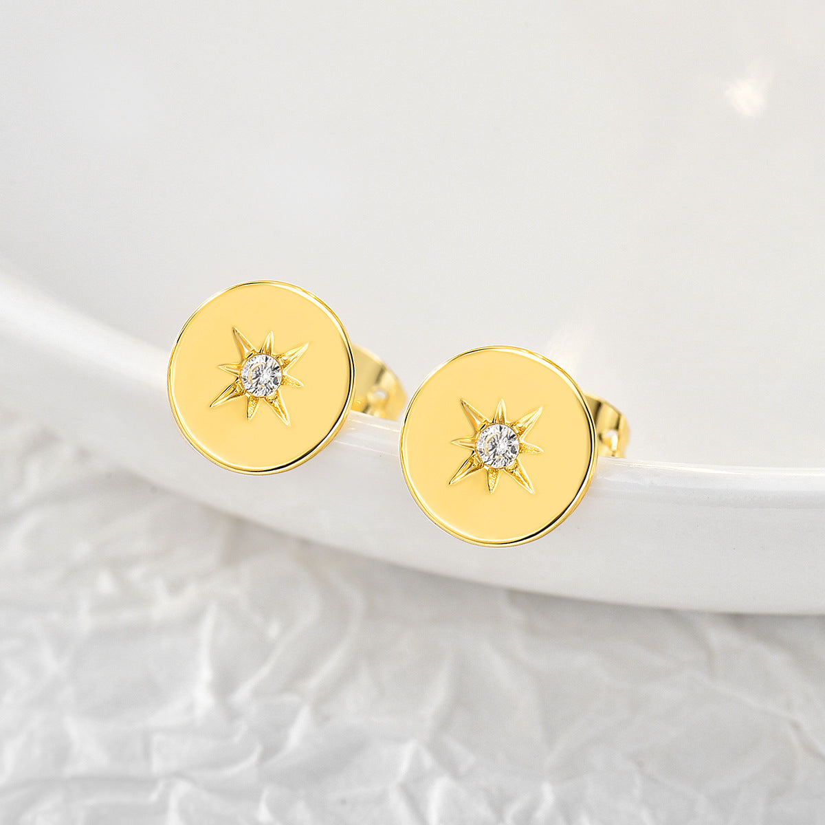 E0223 Minimalist Geometric Star Shiny Diamond Stud Earrings for Women Round Button Earrings Factory