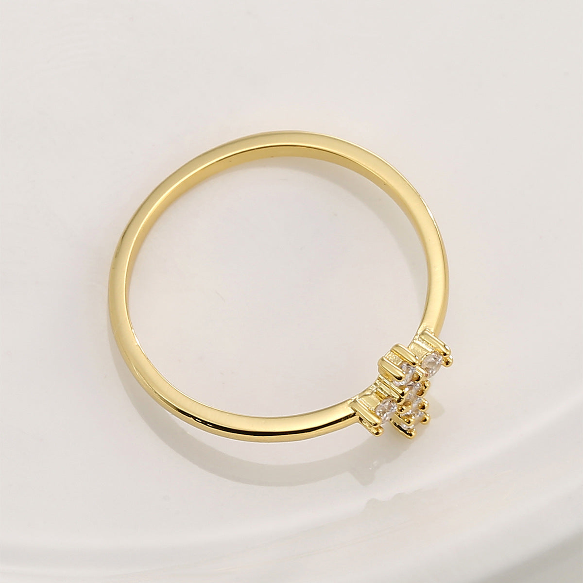 R0664 Personalized Design Ring for Women Simple Cross Inlaid with Zircon Vintage Tail Ring