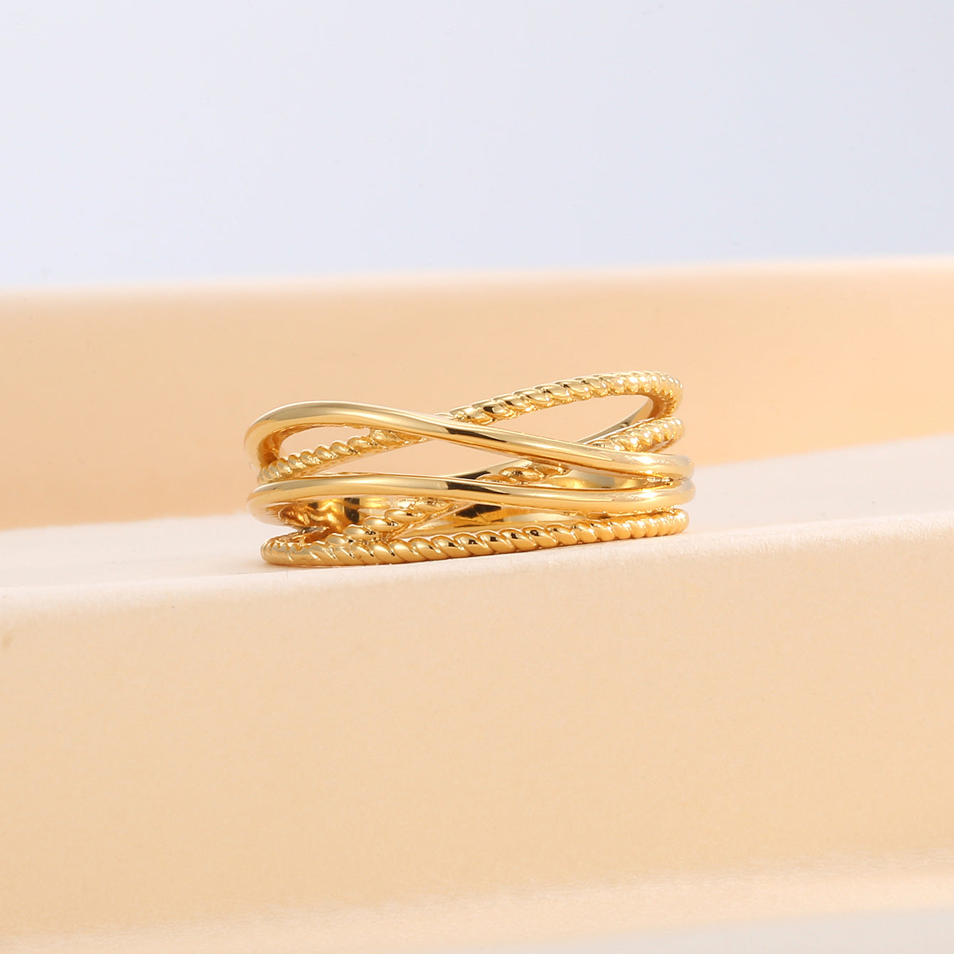 R0180 Hollow Vintage Design Quality Ring for Women Brass Gold Plated Simple Minimalist Ring