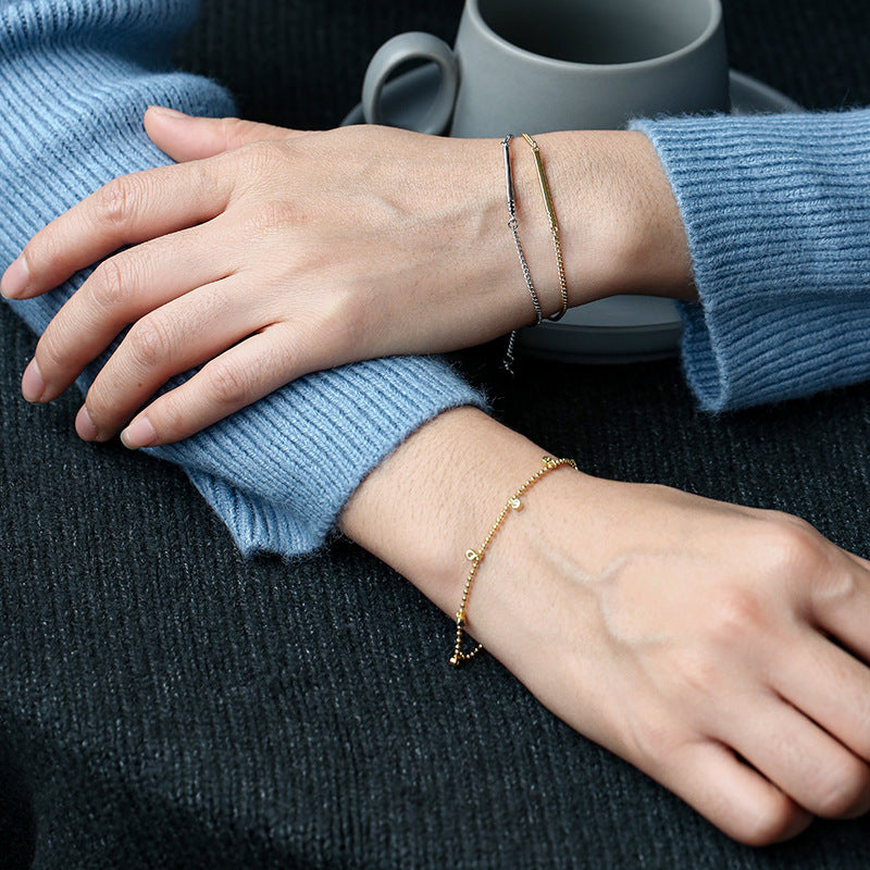 Super Stylish Jewelry Style Gold-Plated Round Bead Pendant Bracelet for Women, New Gold Bead Layering Bracelet