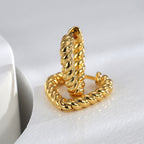 E0592 Design-inspired Twisted Pattern Fashion Earrings for Women, Copper Gold-plated Heart-shaped Simple Hoop Earrings