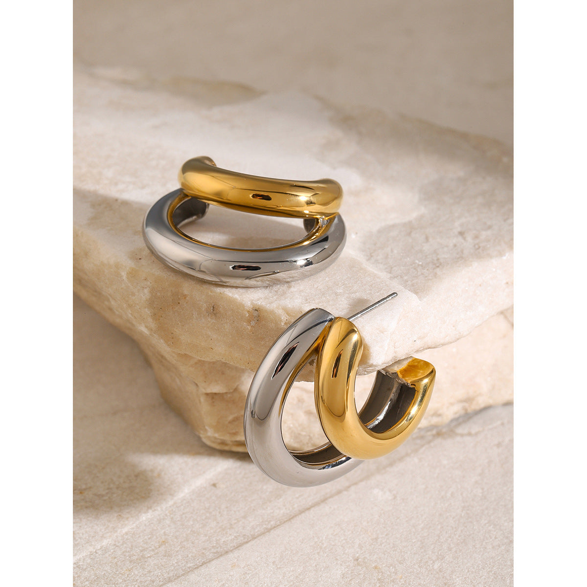 18K Gold Stainless Steel/Color Block Top and Bottom C Unique Design Sense of Shape Matching Earrings Left and Right Side Ear Accessories