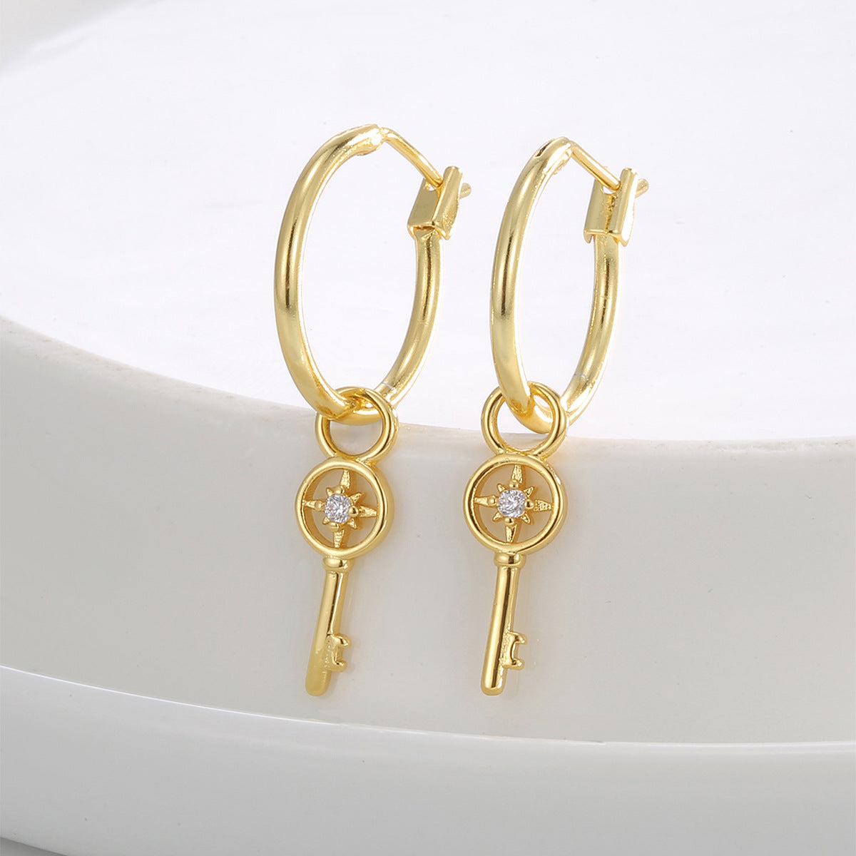 E0831 Creative Design Earrings for Women with Zircon Key Pendant Earrings