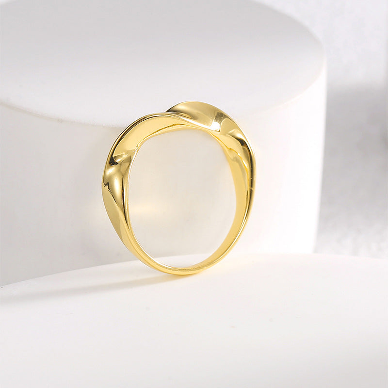 R0469 Minimalist Fashion Smooth Design Cool Ring for Women Copper Plated with Real Gold Unique Irregular Tail Ring