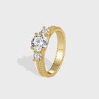 R0365 Fashion Retro Ring for Women Copper Plated with Real Gold Inlaid with Zirconia