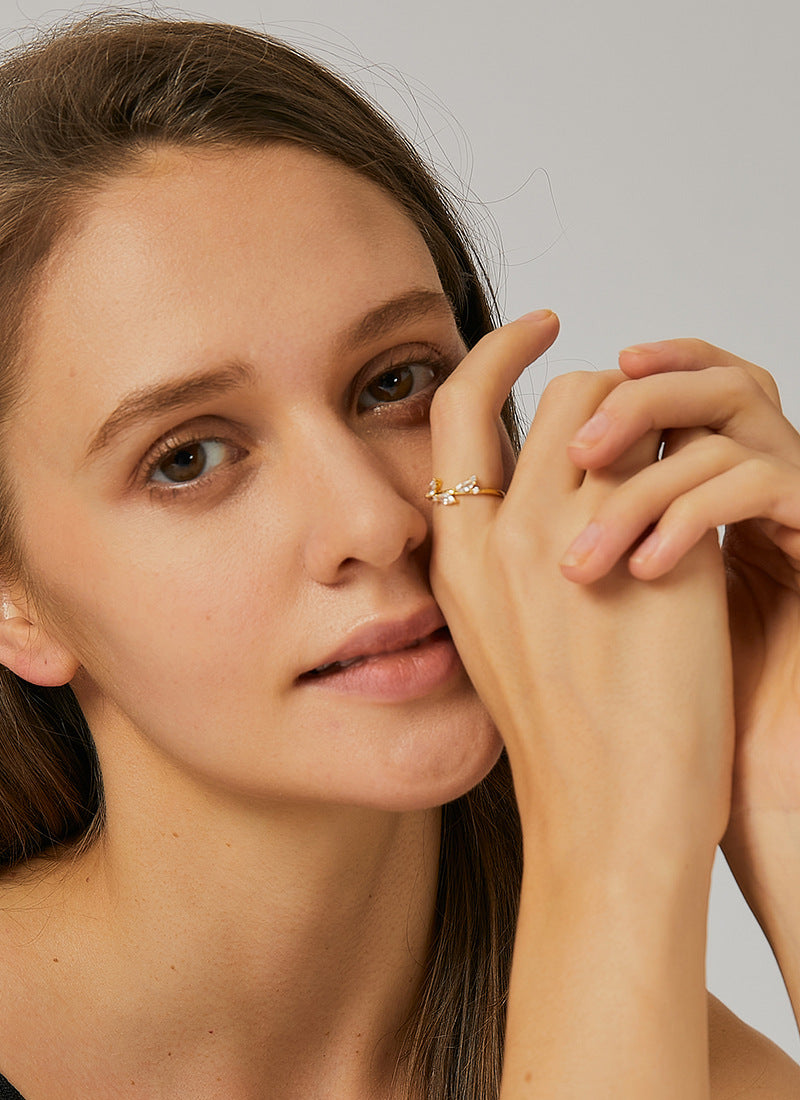 R0258 Personalized Gold-Plated Olive Branch Inlaid Diamond Elegant Fashion Ring for Women Leaf Ring Jewelry