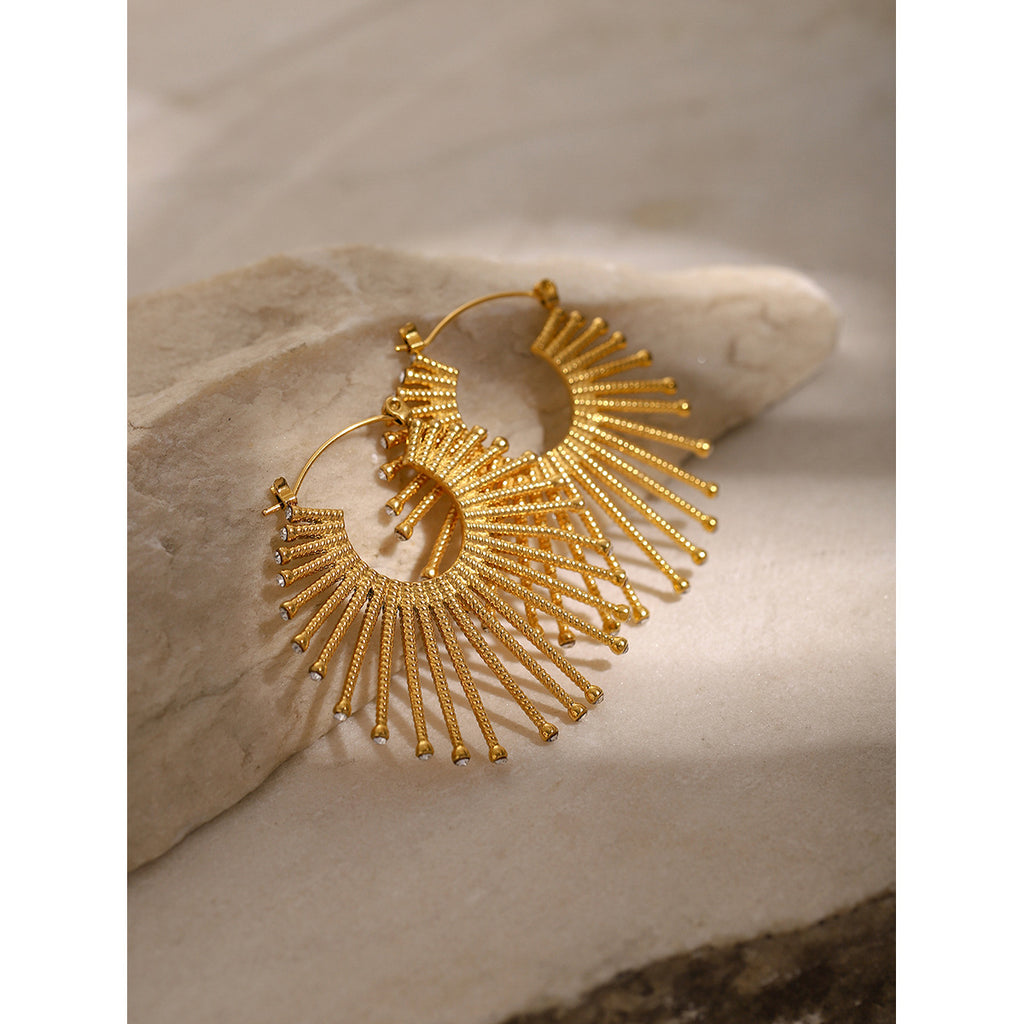 2H2025New Summer18k Gold Stainless Steel Stud Earrings with Rhinestones for Women, Exaggerated Metal Fan-Shaped Rhinestone Earrings