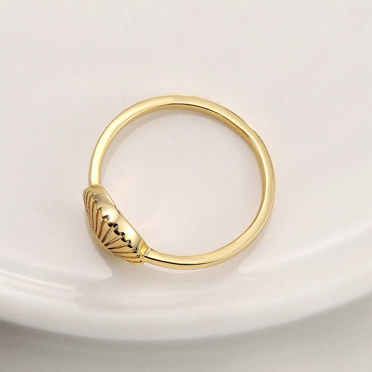 R0682 Vintage Fashion Vacation Ring for Women Hot Sale Shell Design Tail Ring