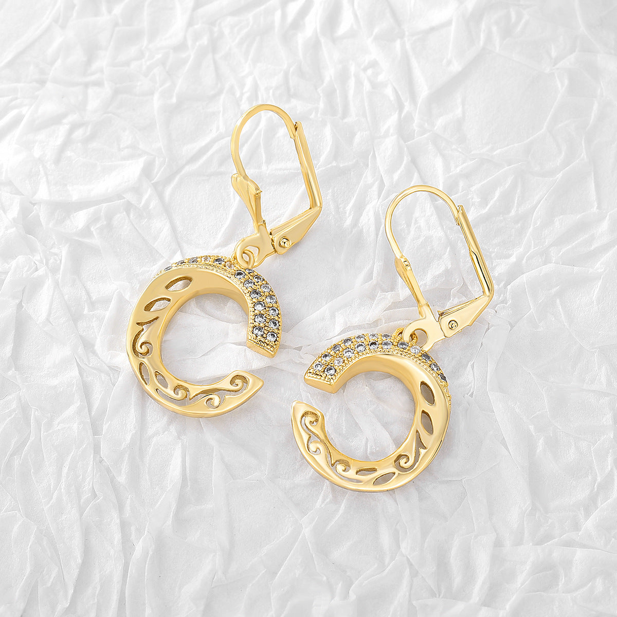 E0326 Korean Style Simple Hollow Out Design C Zirconia Inlaid Earrings for Women Copper Plated18K Gold Fashion Earrings